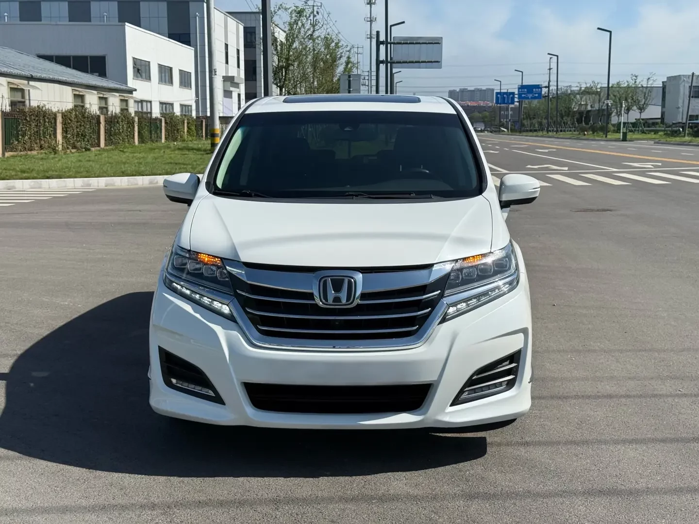 Honda Elysion (Alison)  из Китая