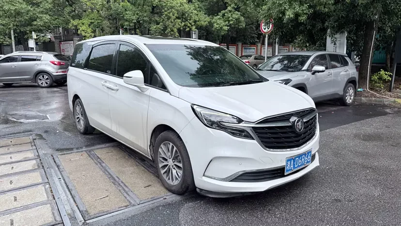 Buick GL8
