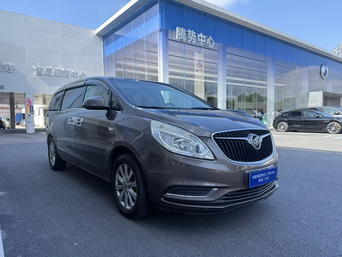 Buick GL8