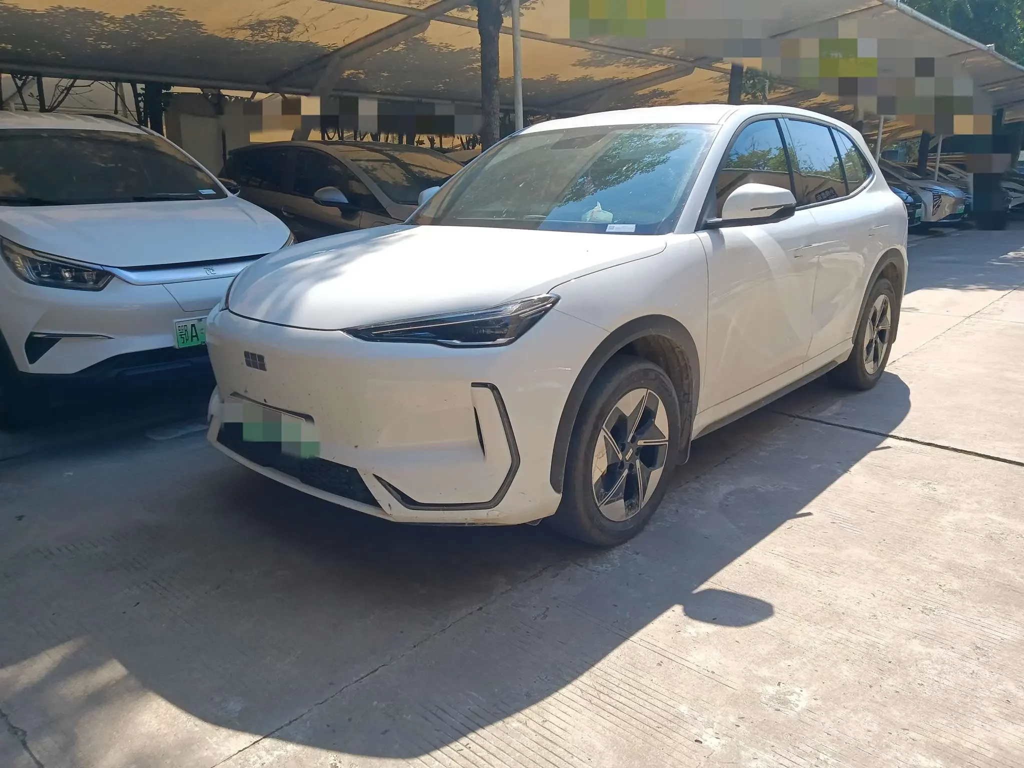Geely Galaxy E5