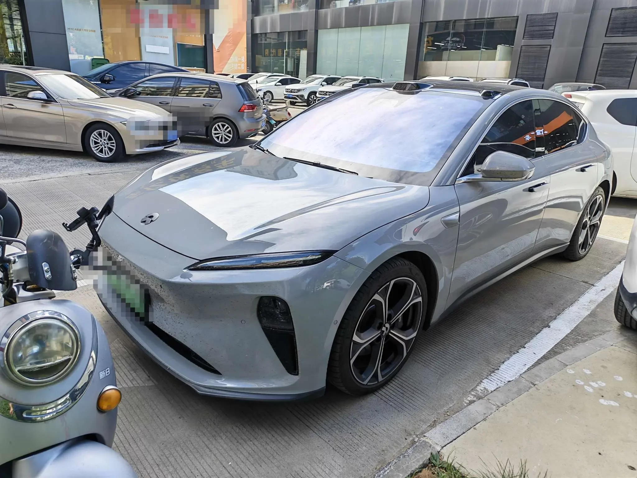 NIO ET5