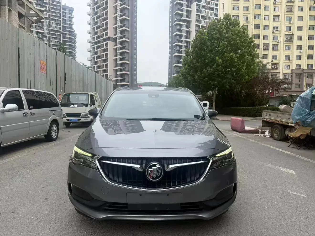 Buick GL6  из Китая