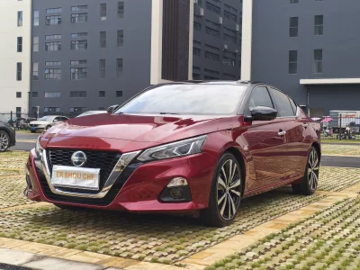 Nissan Teana