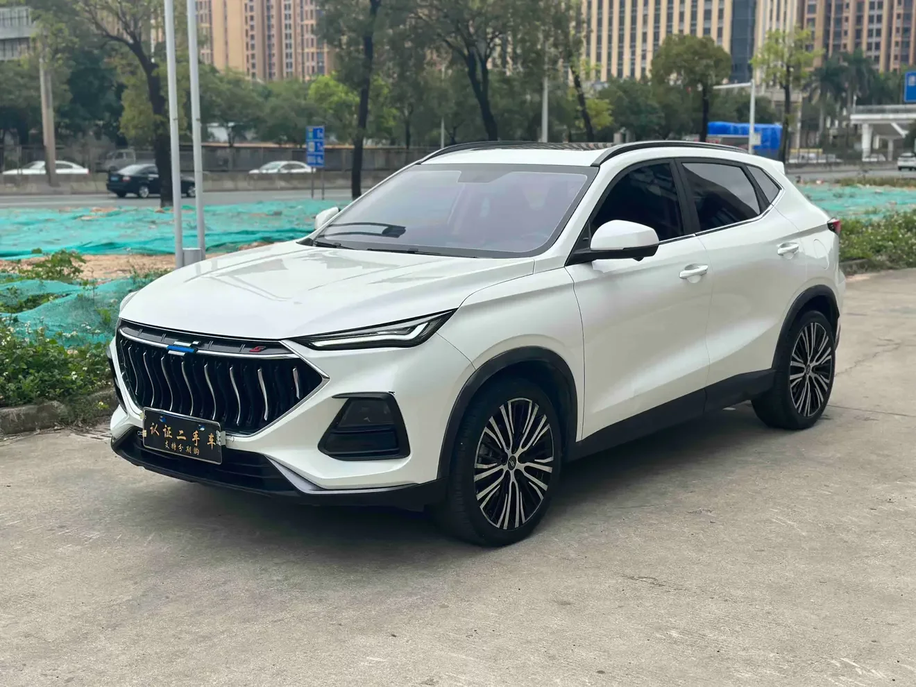 Oshan Changan Auchan X5