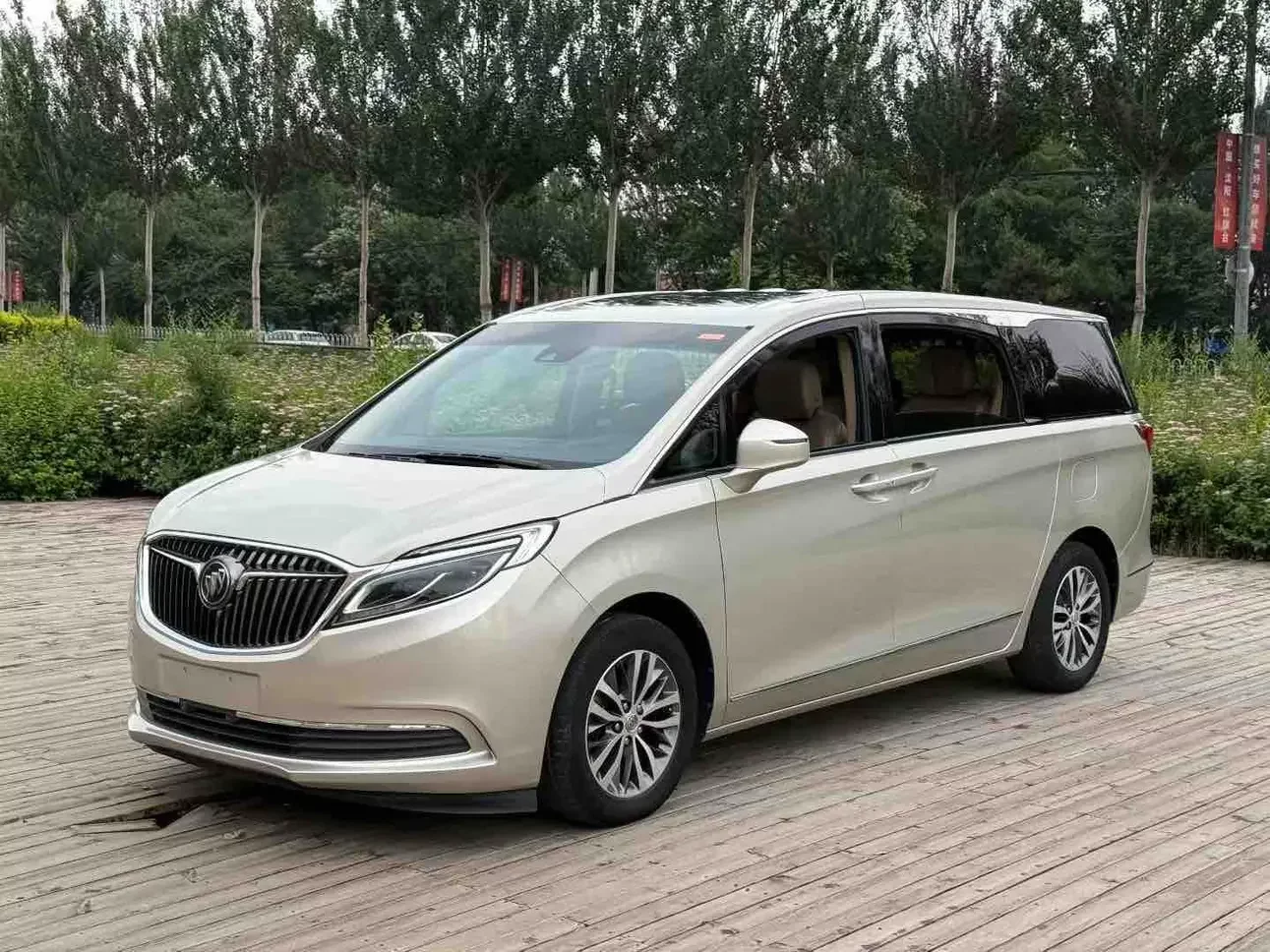 Buick GL8