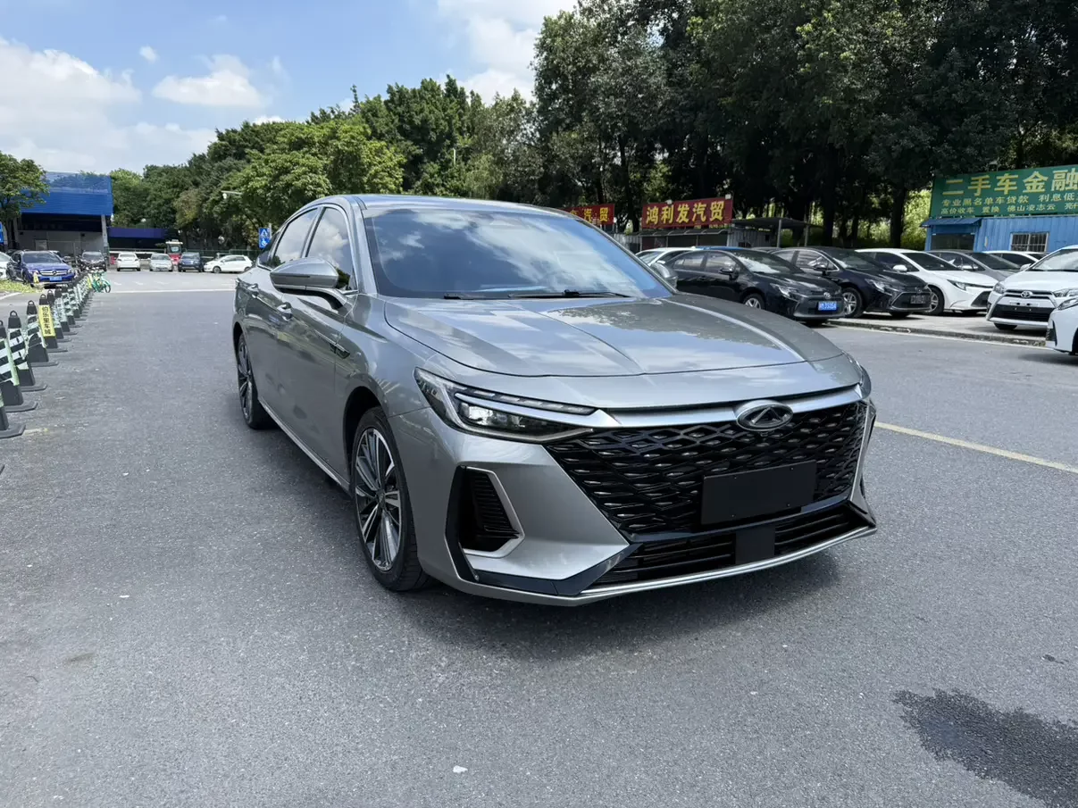 Chery Arrizo 8