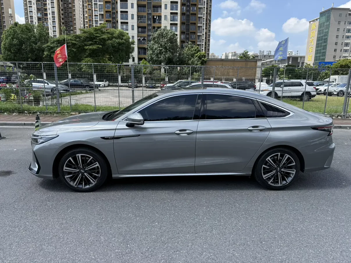 Chery Arrizo 8