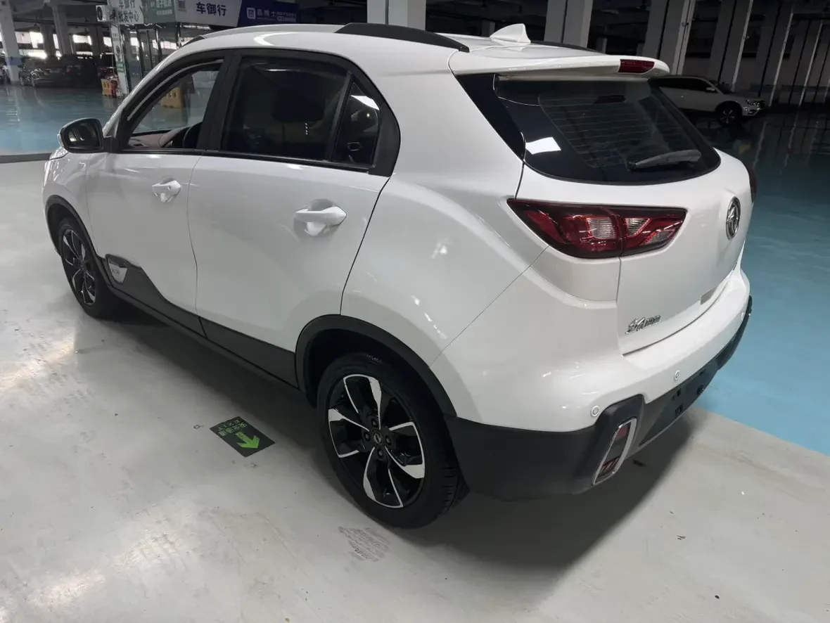 Dongfeng Fengshen AX4