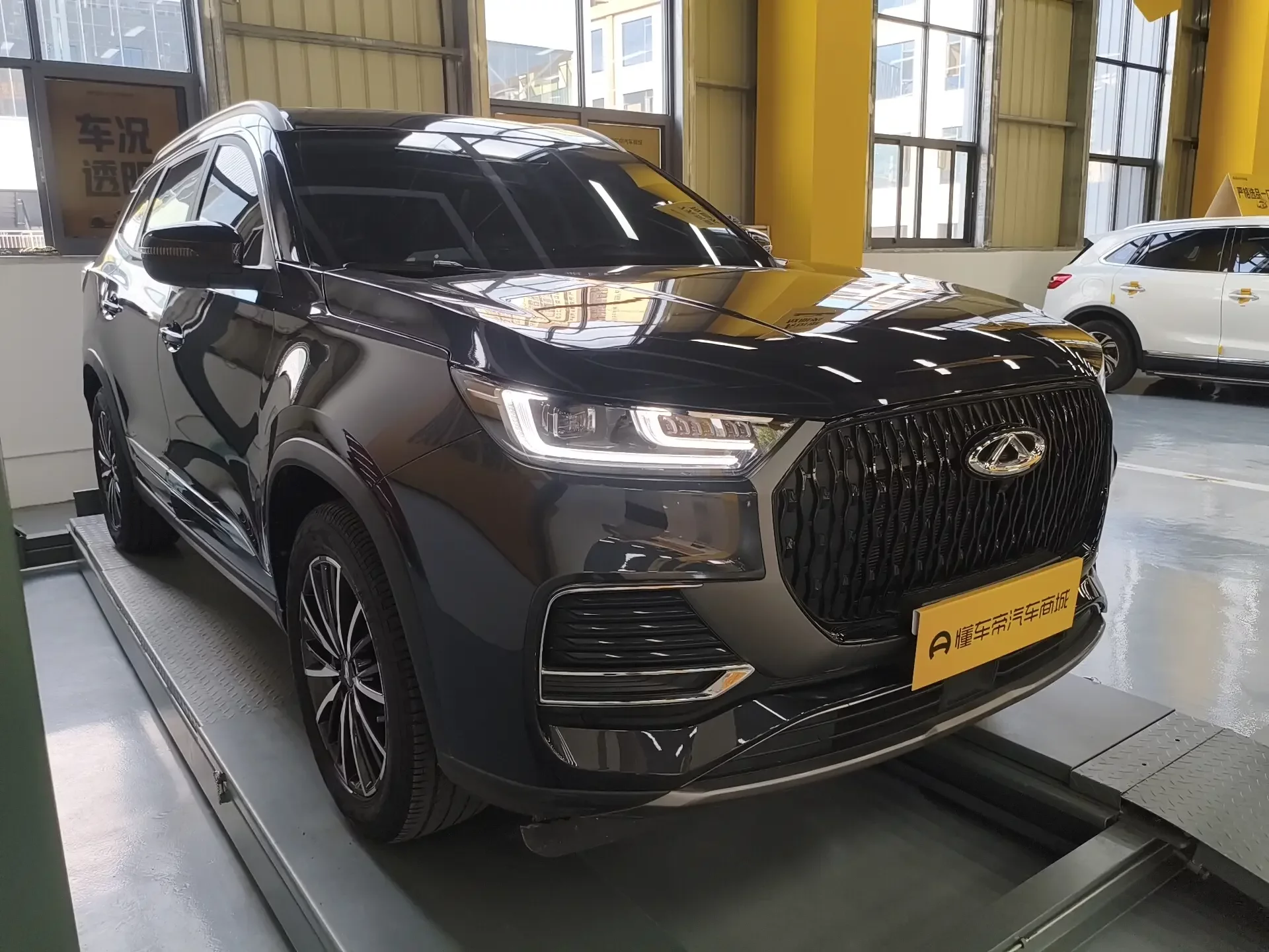 Chery Tiggo 8