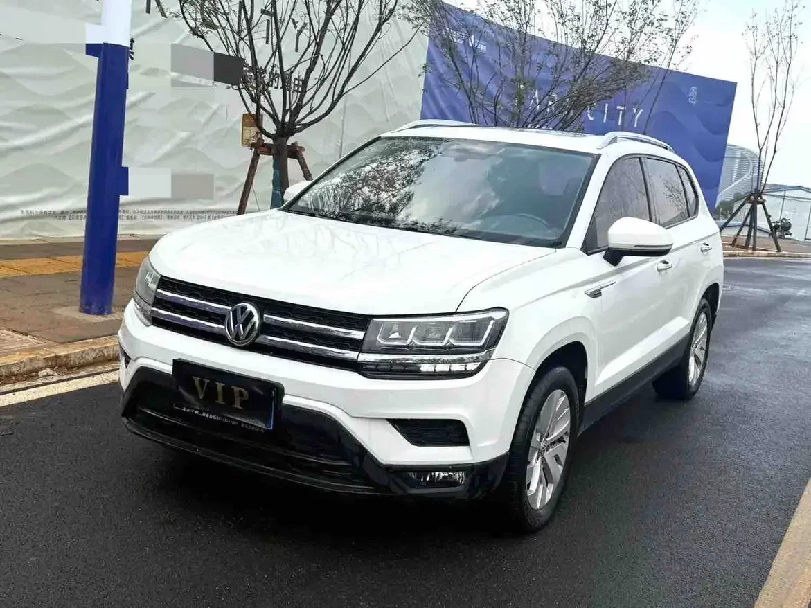 Volkswagen Tharu
