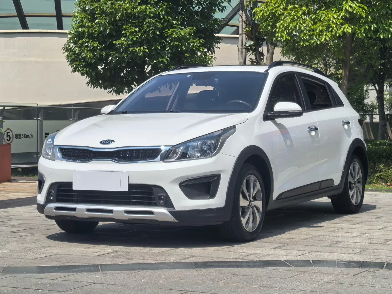 Kia KX CROSS  из Китая
