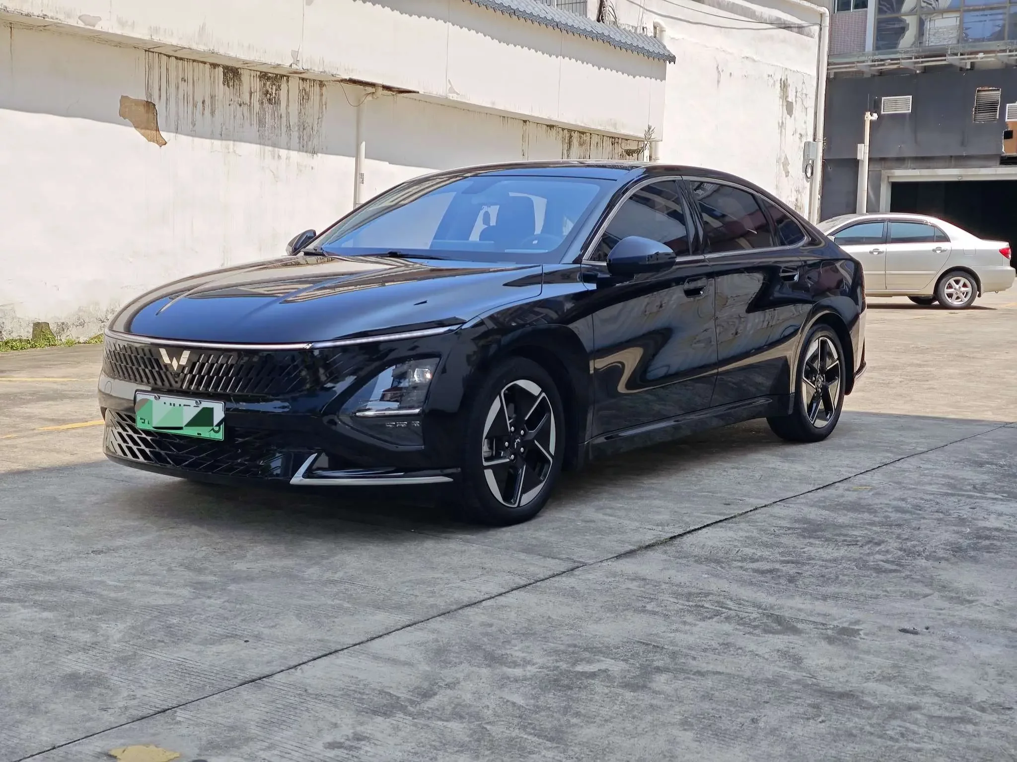 Wuling Starlight PHEV