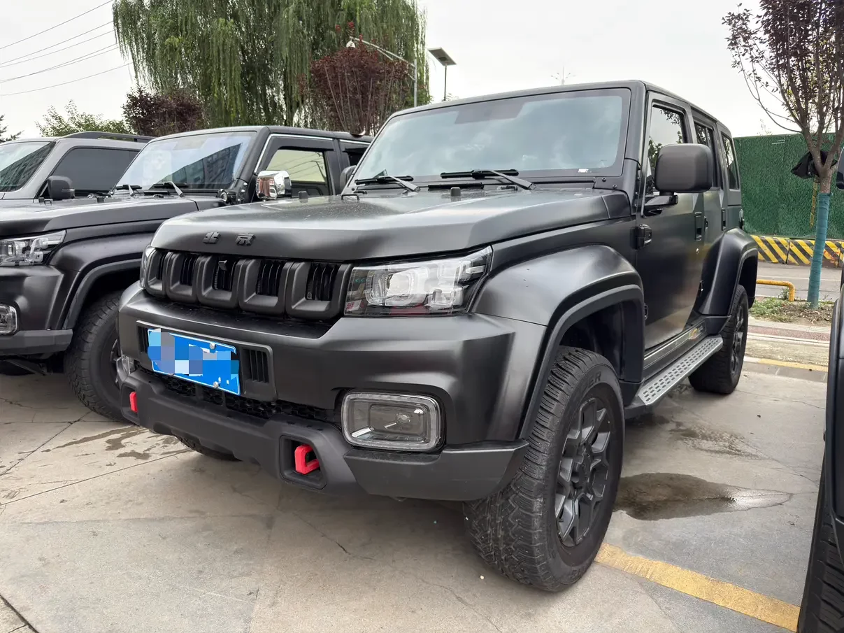 BAIC Beijing Off-road BJ40  из Китая