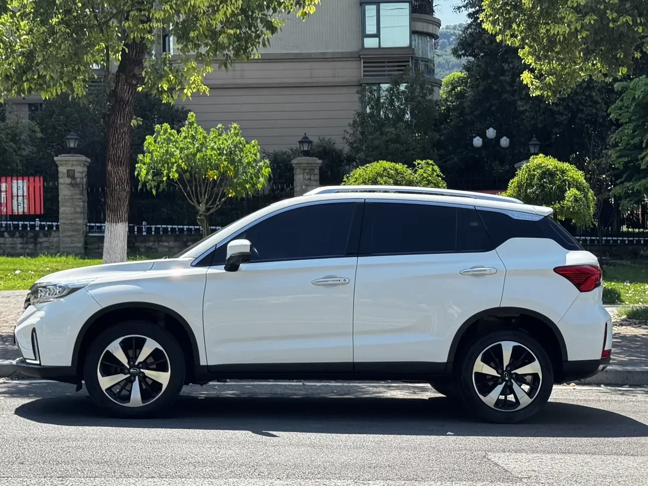 GAC Trumpchi GS4