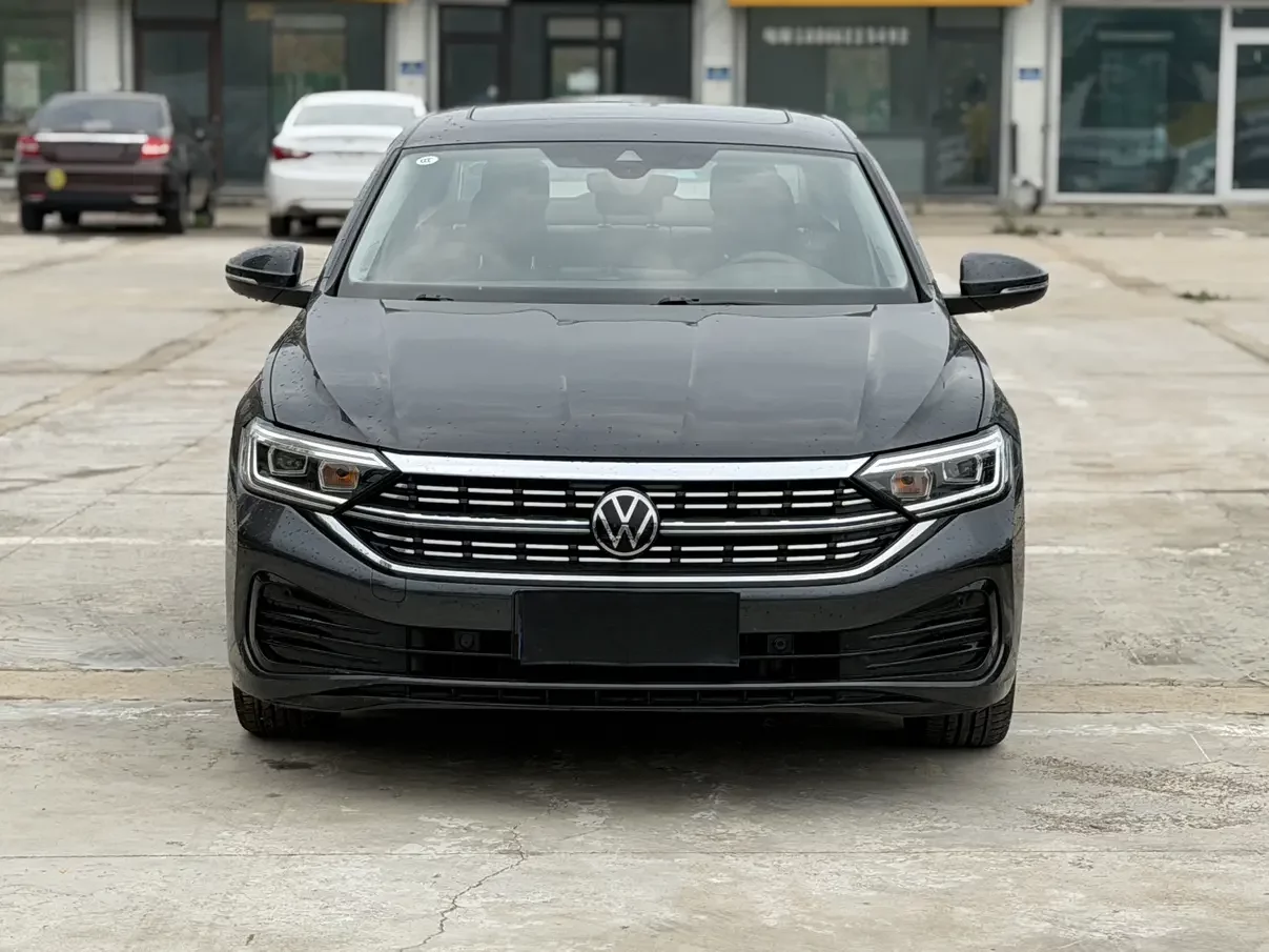 Volkswagen Sagitar