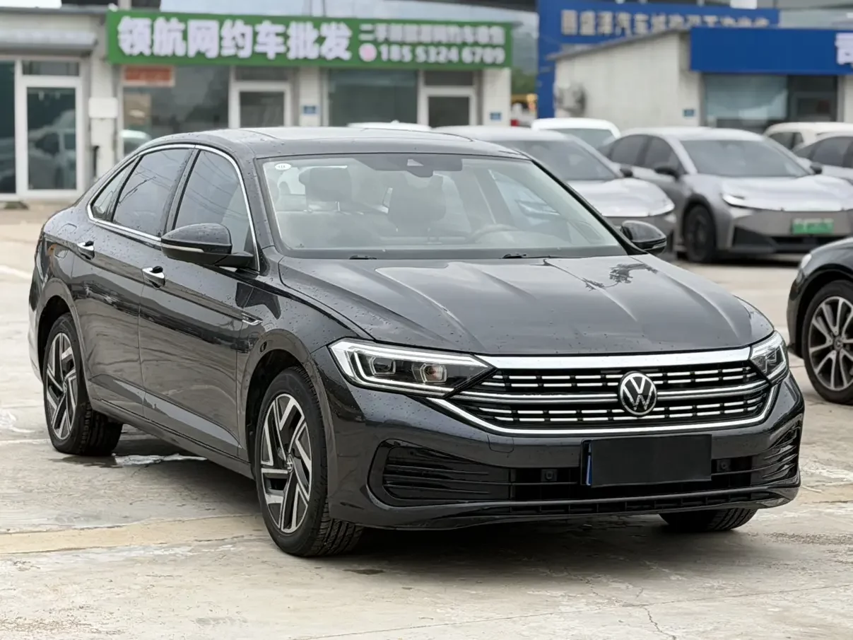 Volkswagen Sagitar