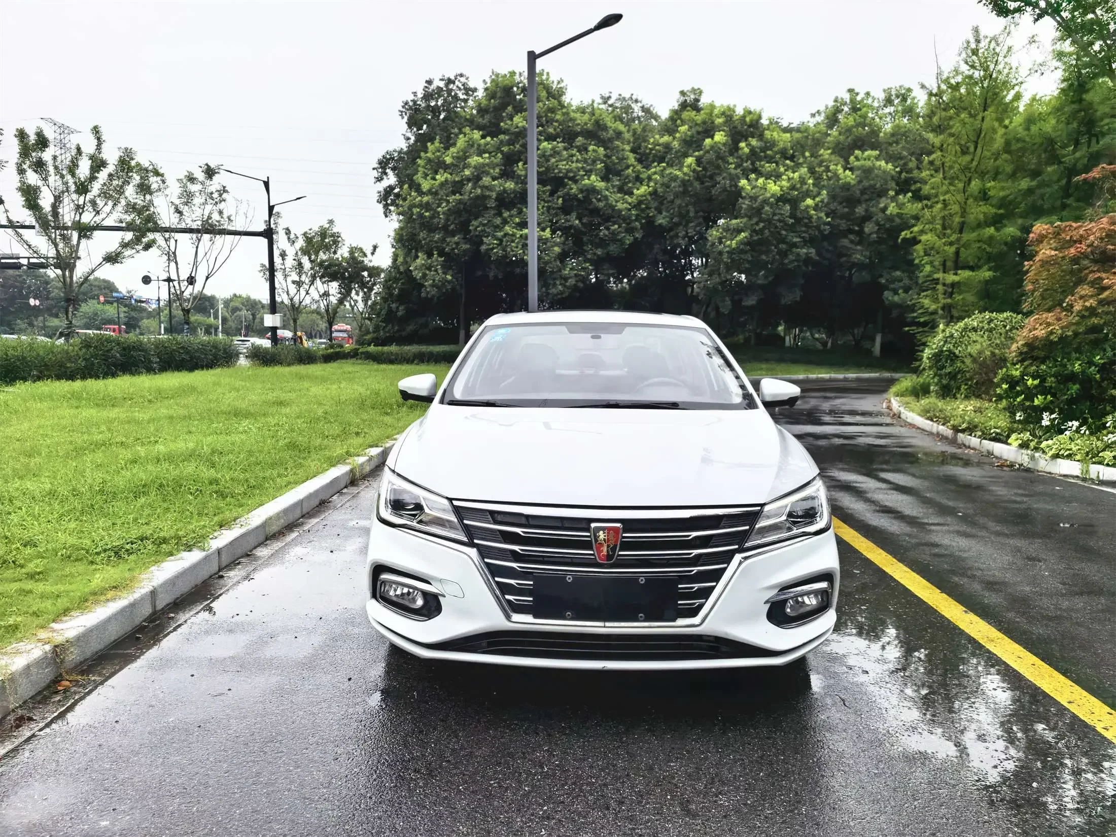Roewe i5  из Китая