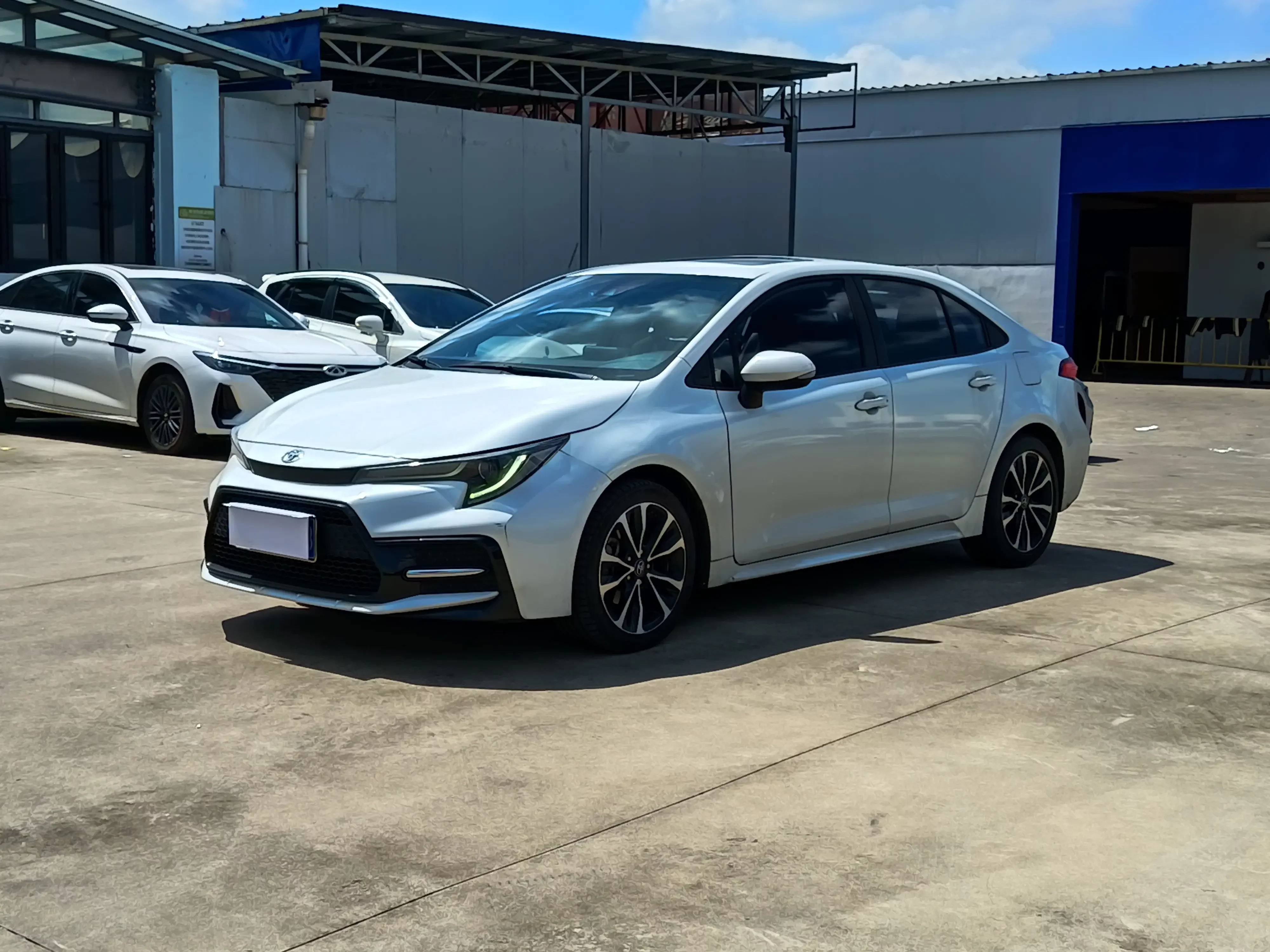 Toyota Levin (Lei Ling)  из Китая