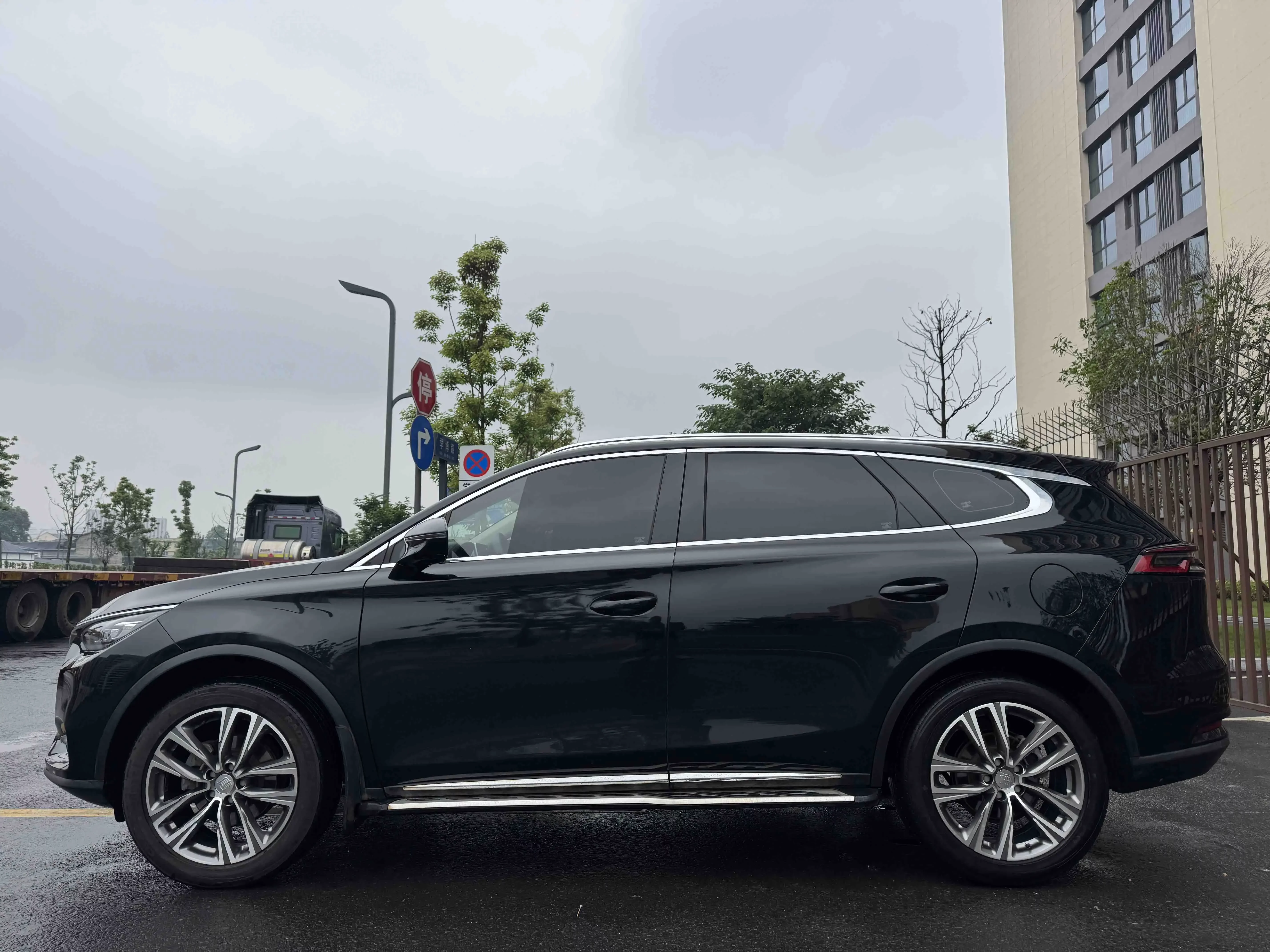 BYD Tang