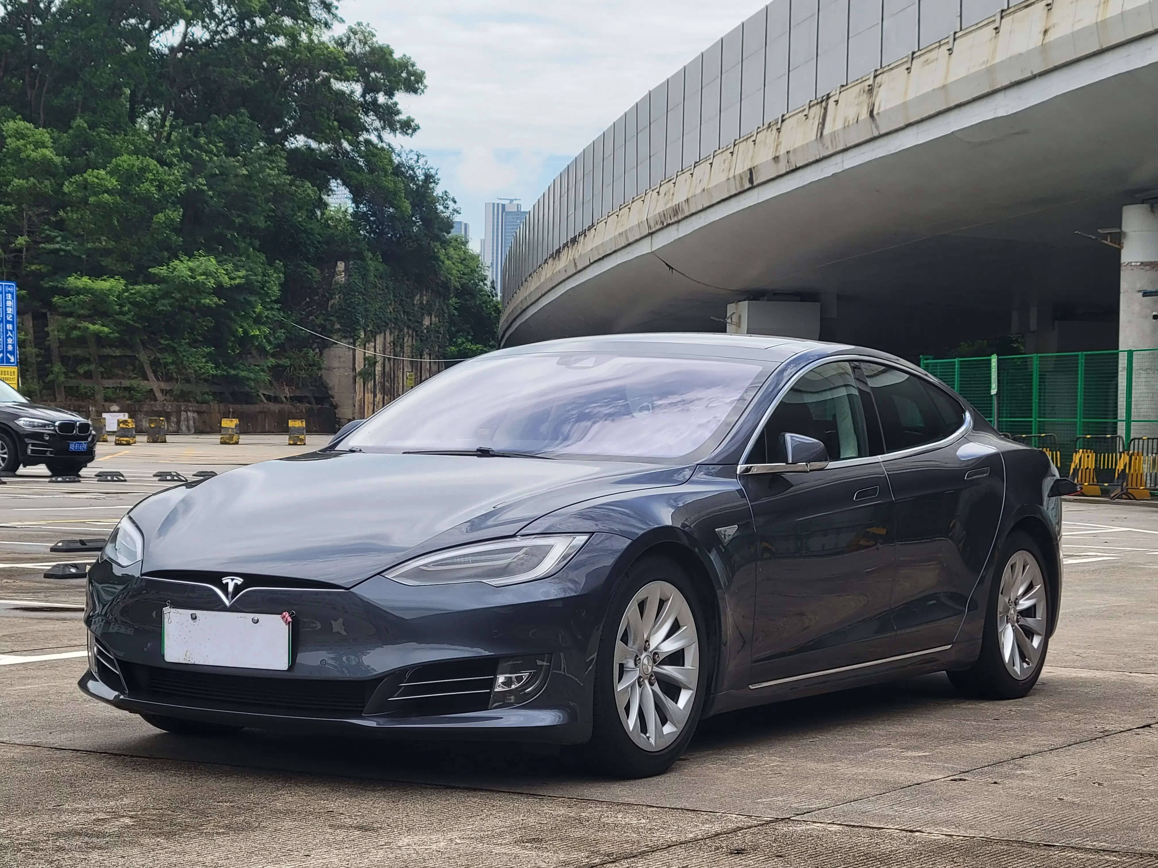 Tesla Model S  из Китая