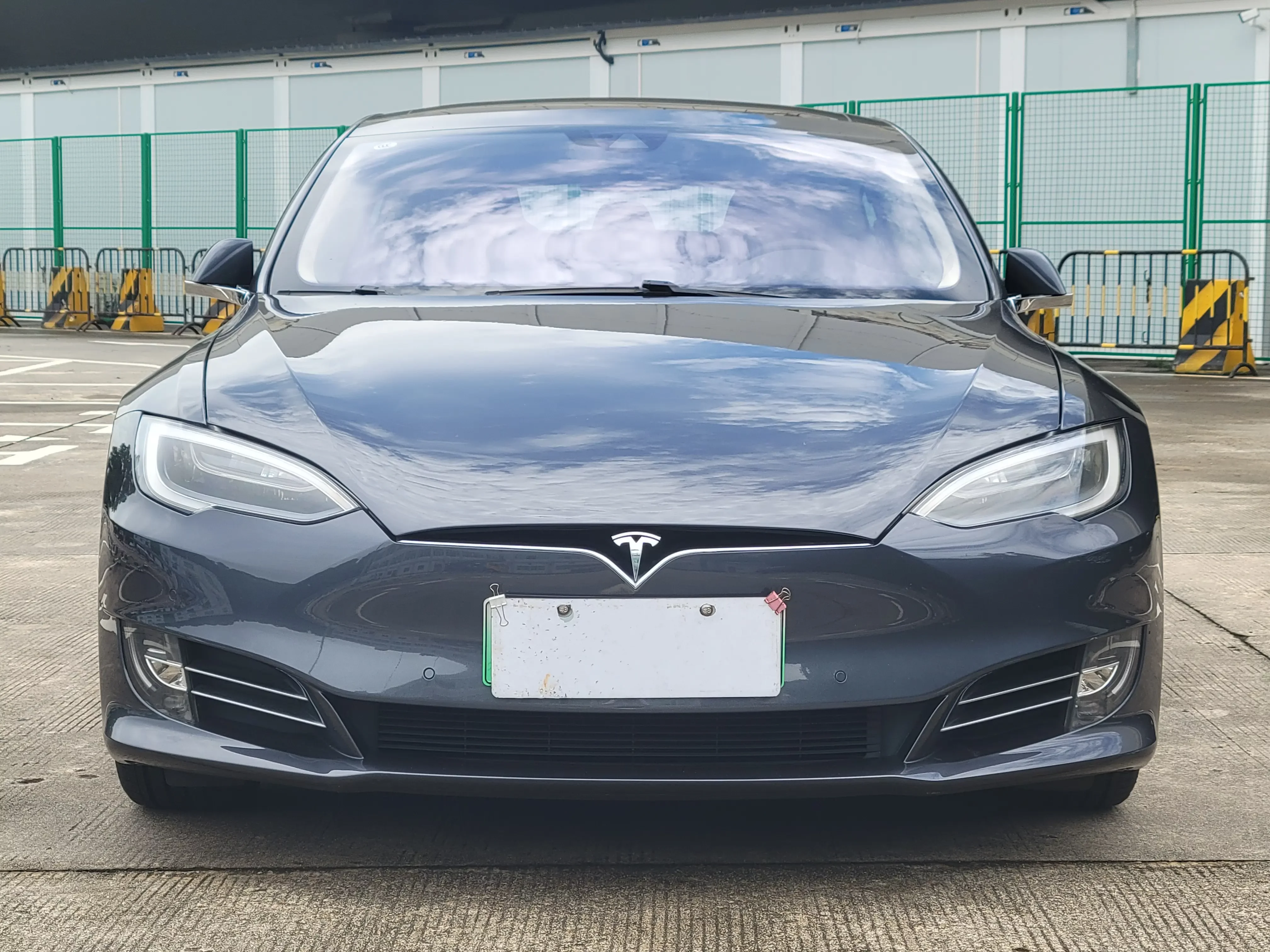 Tesla Model S  из Китая