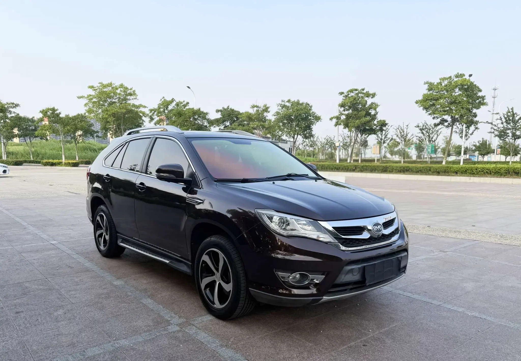BYD S7