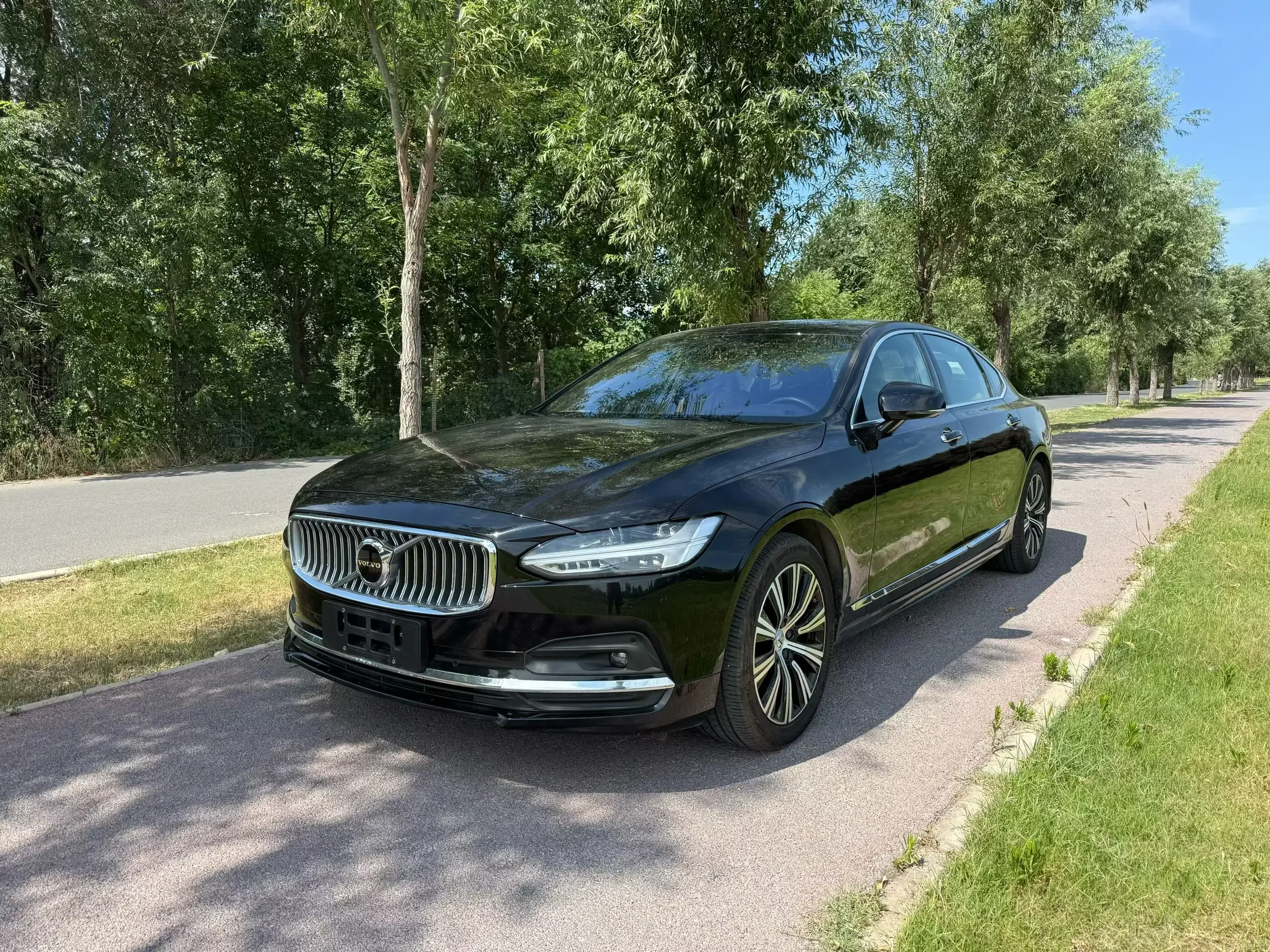 Volvo S90  из Китая
