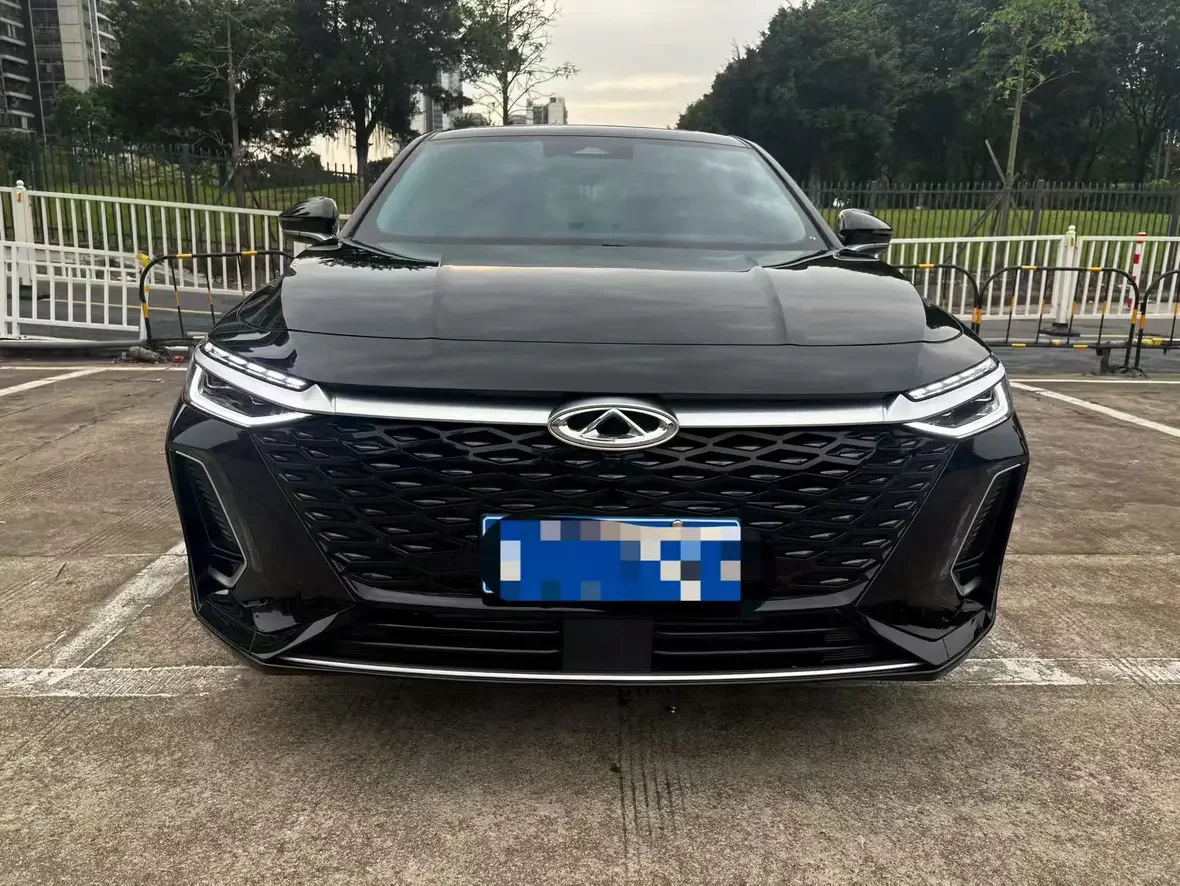 Chery Arrizo 8