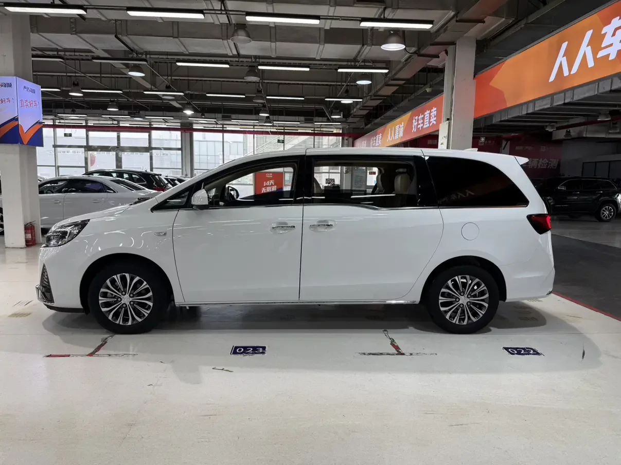 Buick GL8