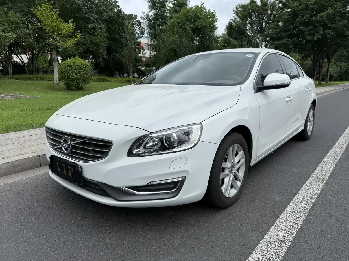 Volvo S60  из Китая