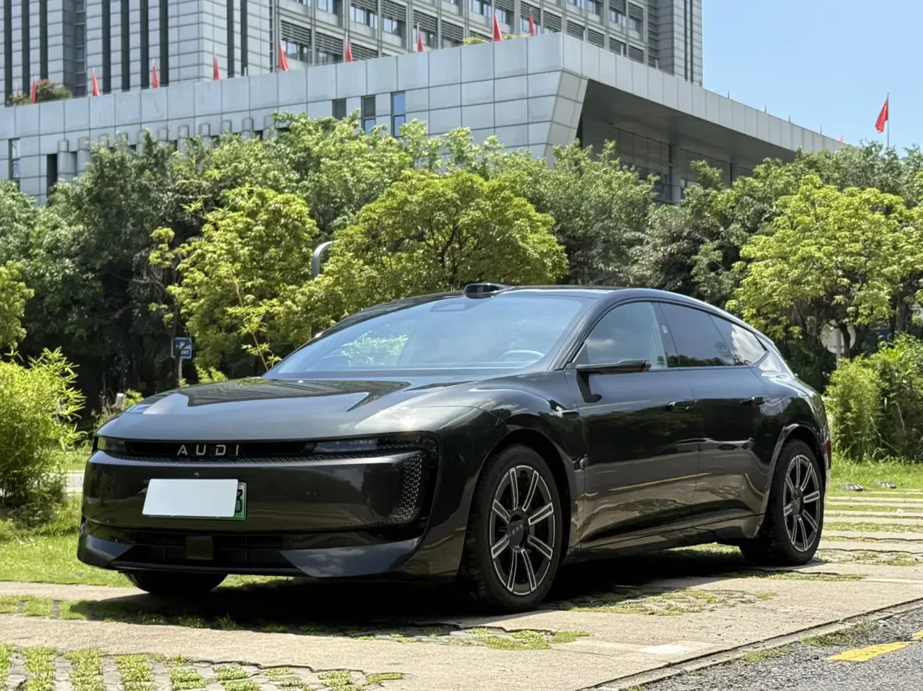 AUDI E5 Sportback  из Китая