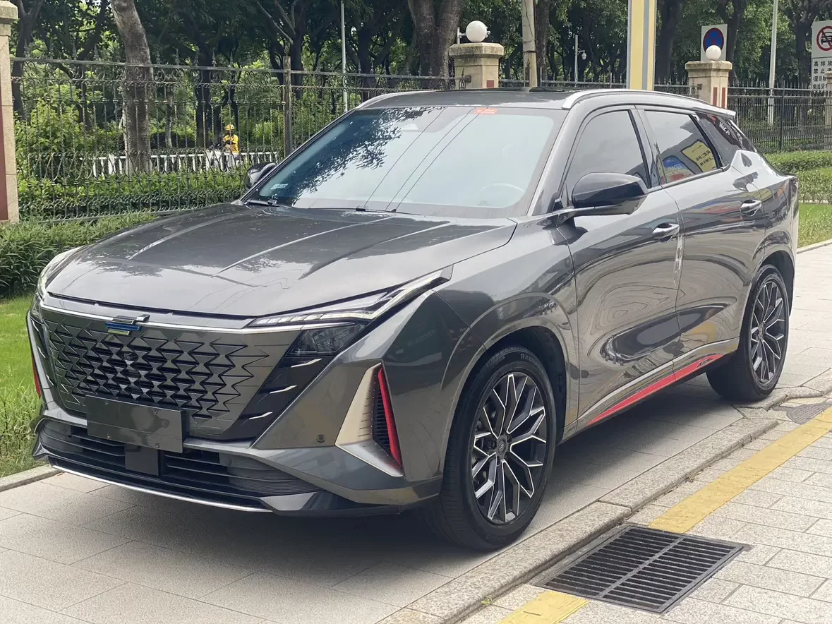 Oshan Changan Auchan Z6