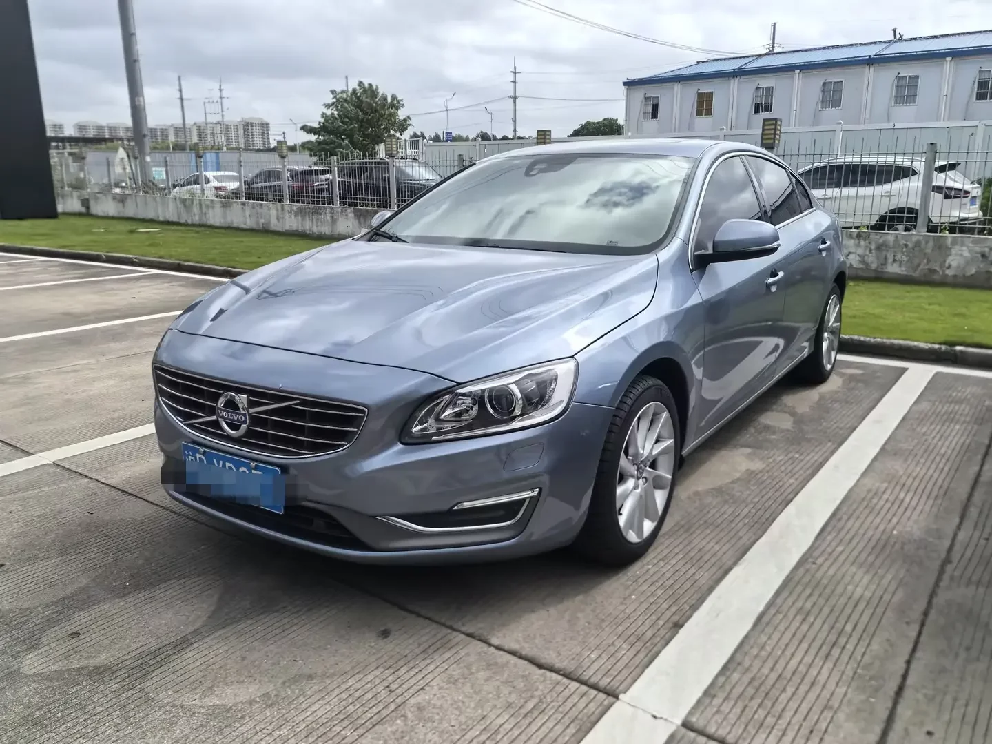 Volvo S60  из Китая