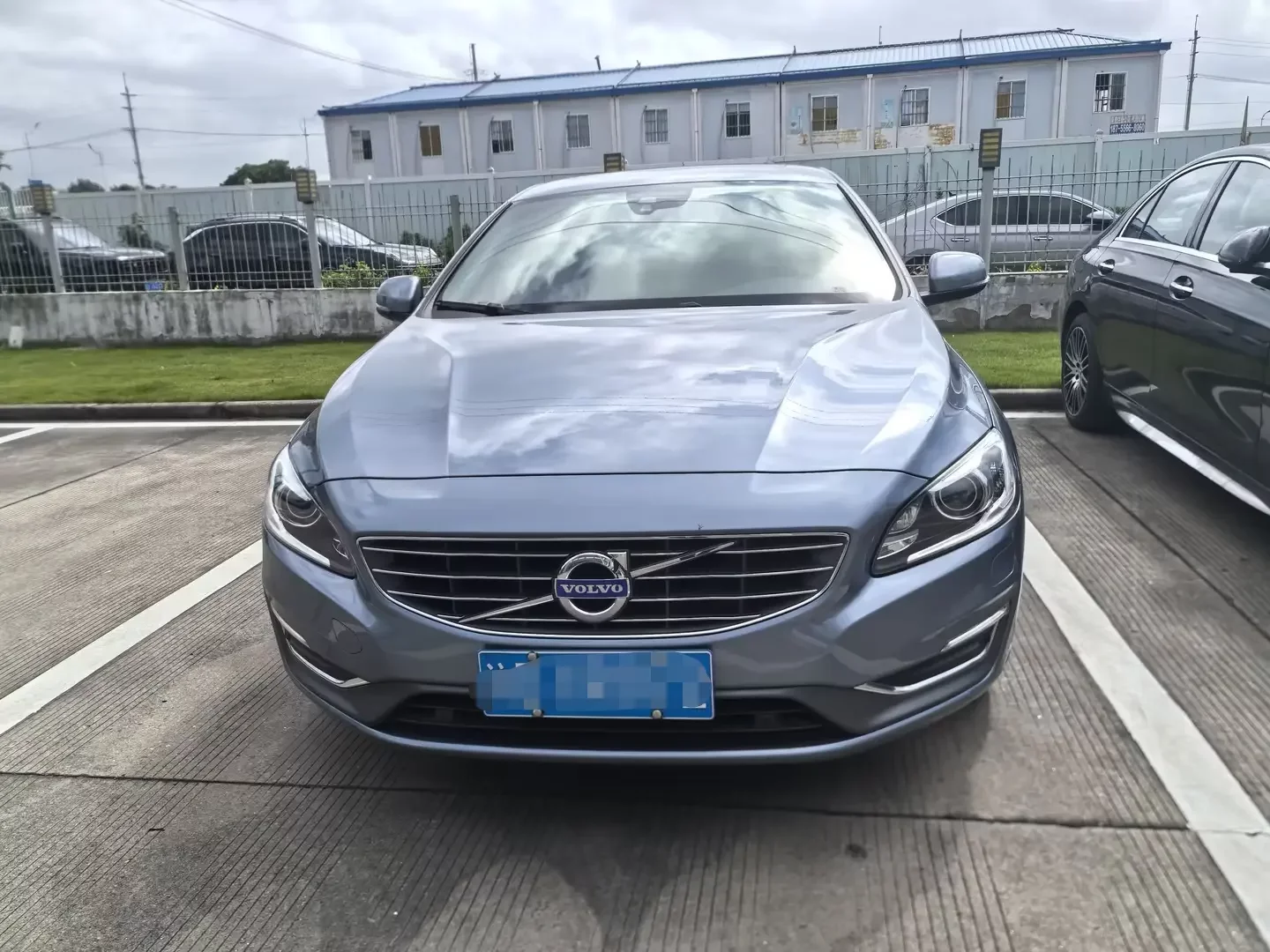 Volvo S60  из Китая