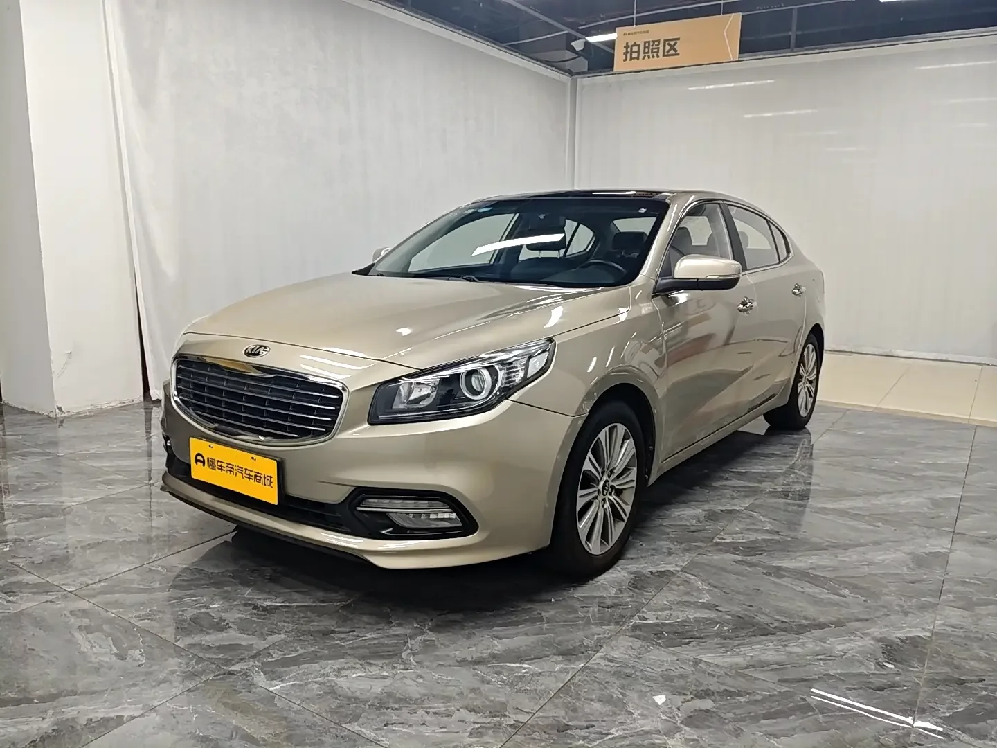 Kia K4  из Китая