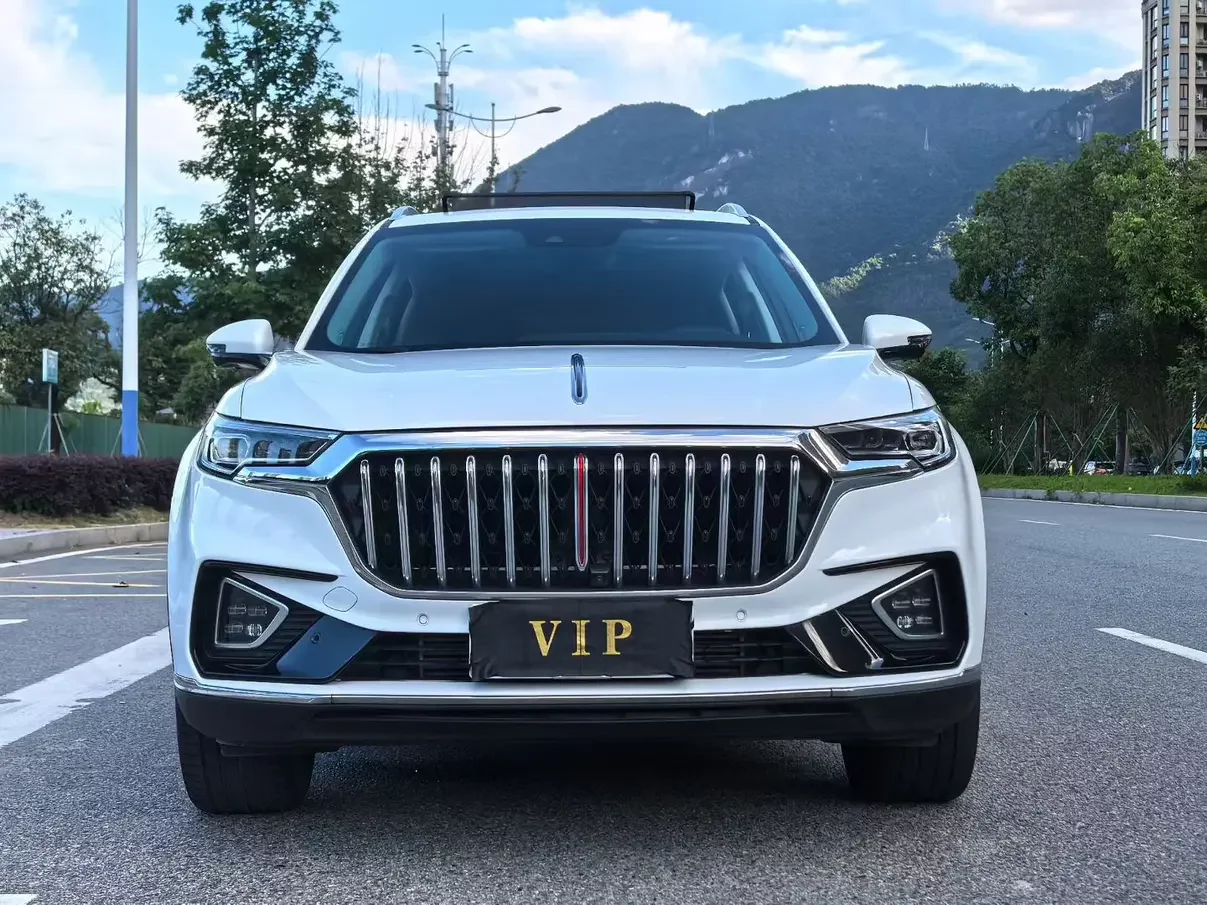 Hongqi HS5  из Китая