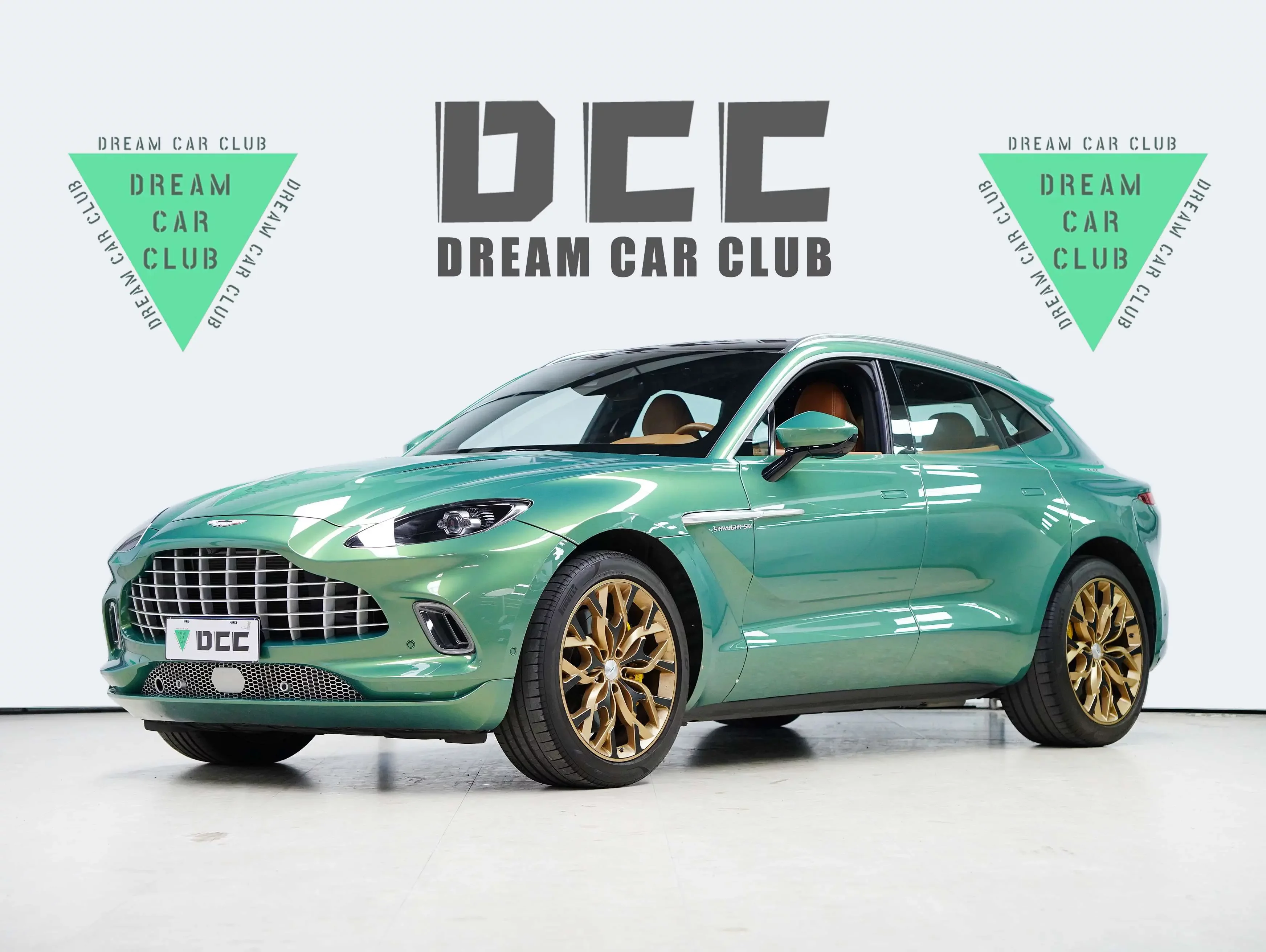 Aston Martin DBX