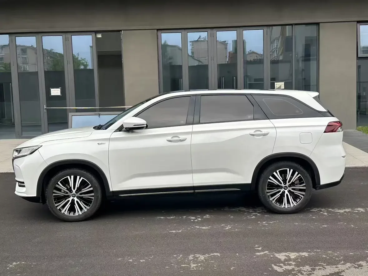 Oshan Changan Auchan X7