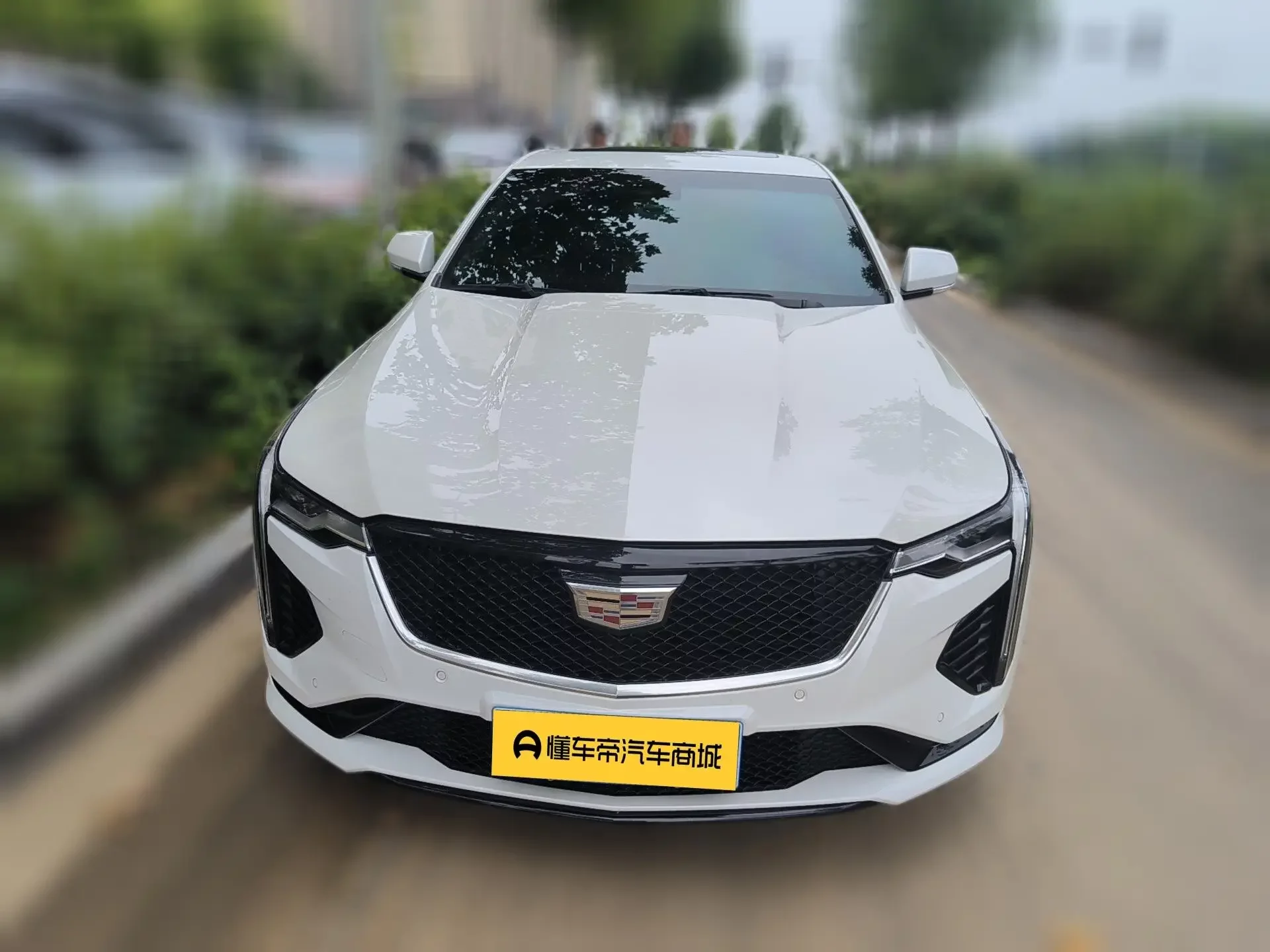 Cadillac CT4  из Китая