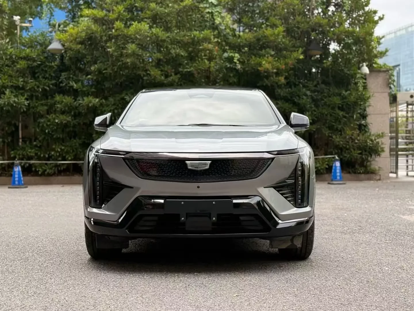 Cadillac IQ Aoge  из Китая