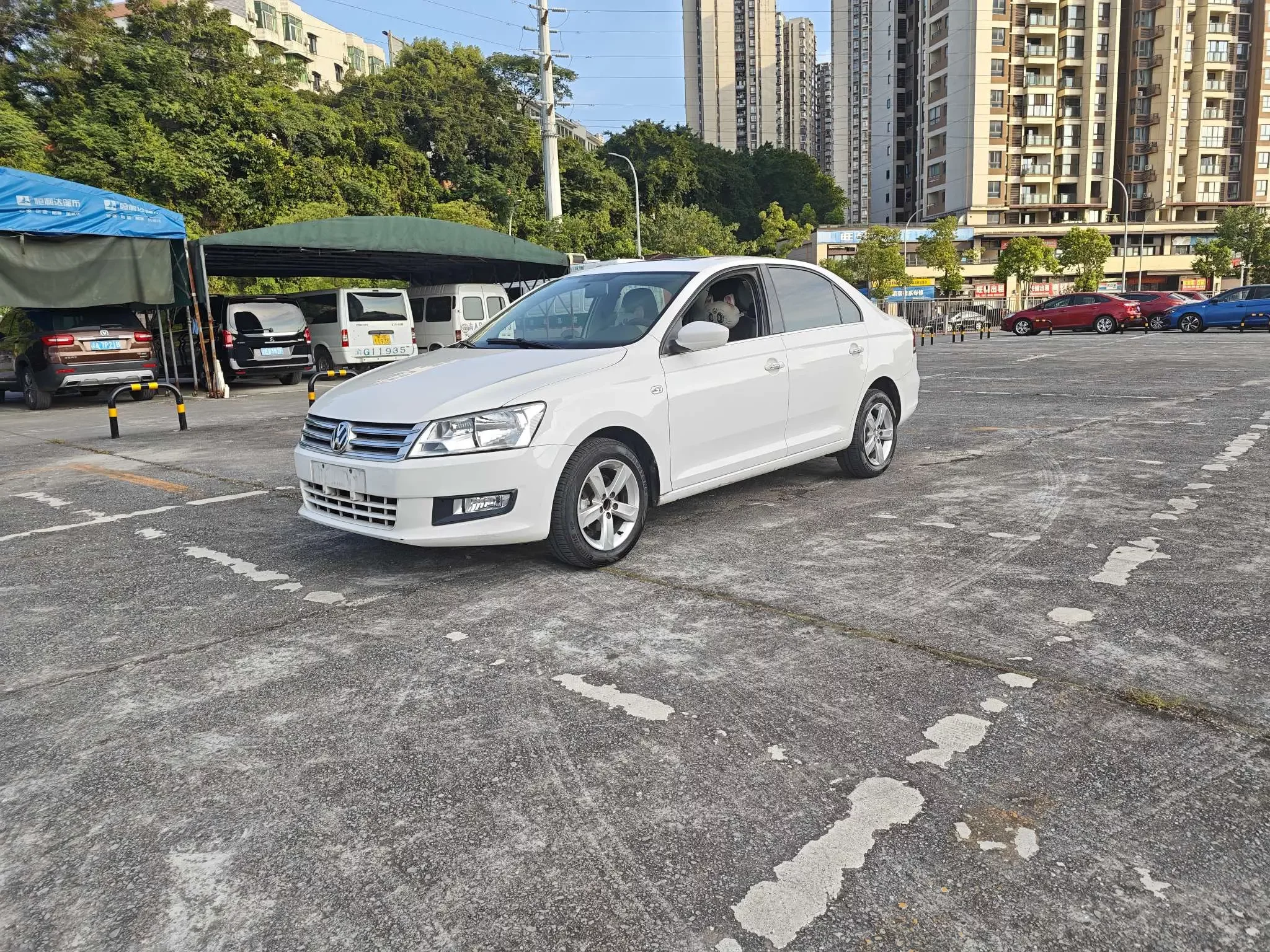 Volkswagen Santana  из Китая