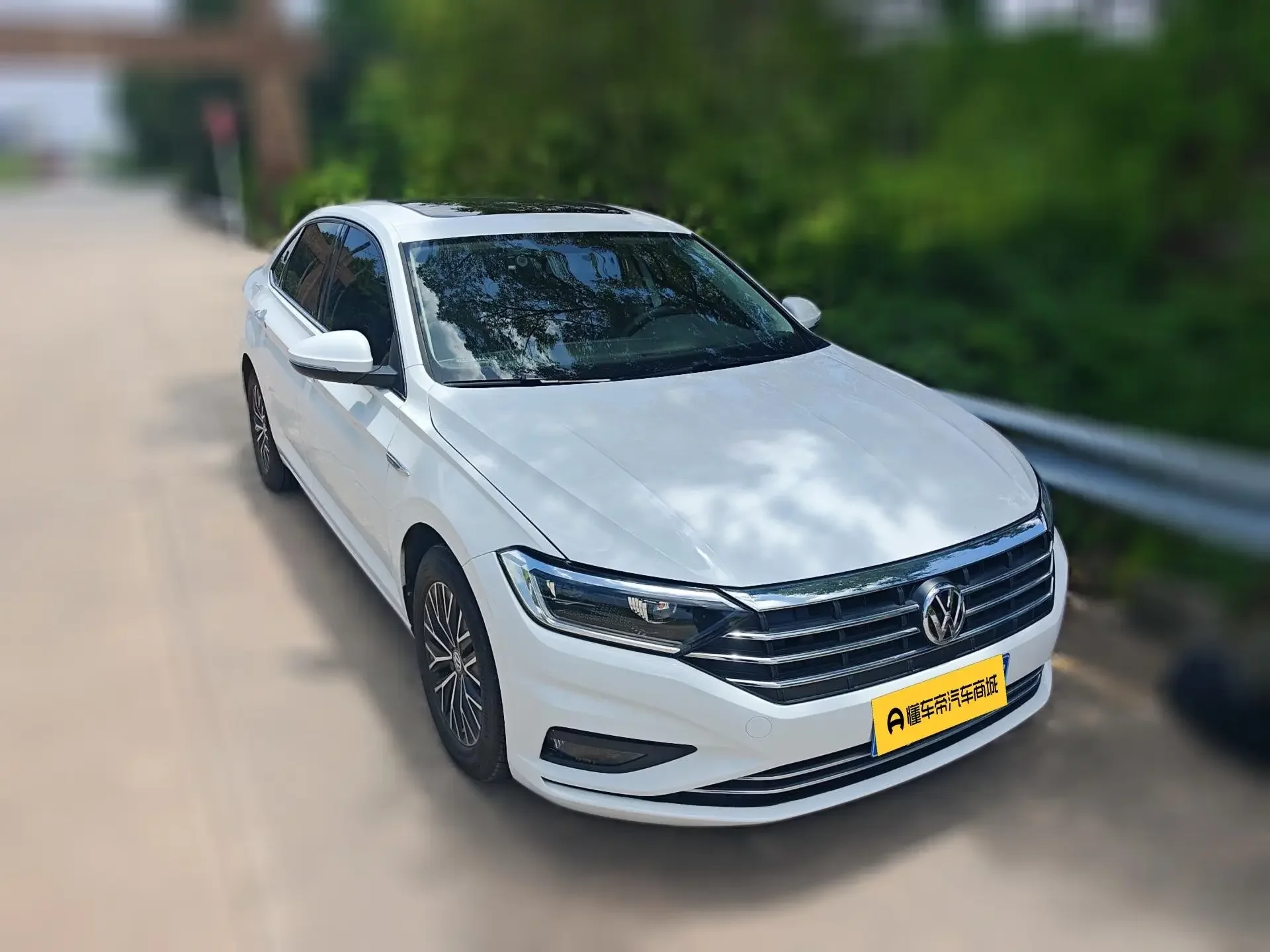 Volkswagen Sagitar
