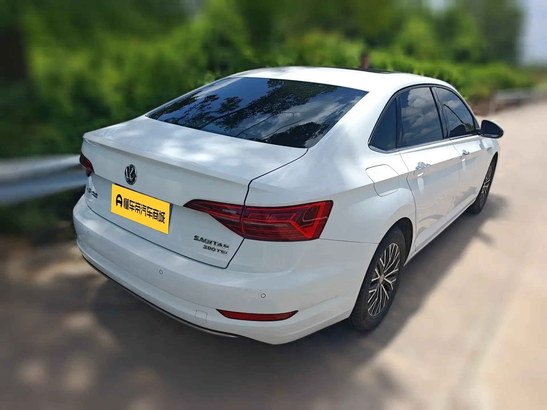 Volkswagen Sagitar