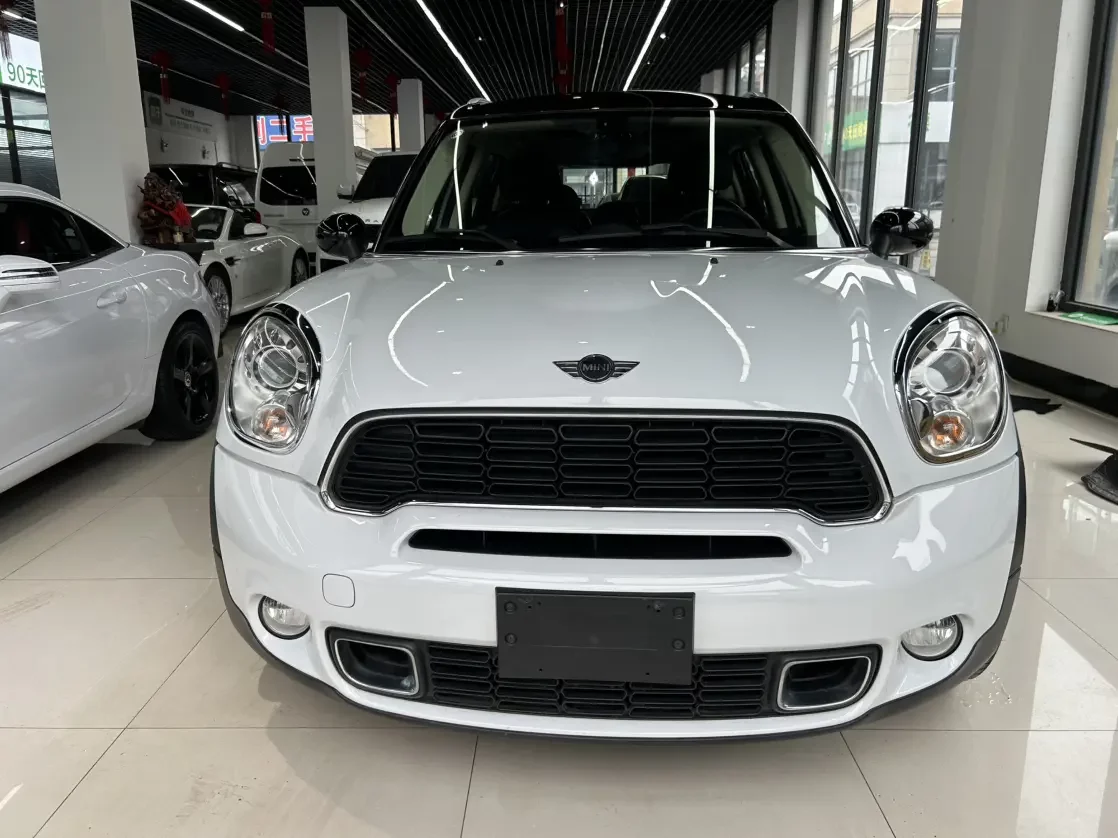 MINI COUNTRYMAN