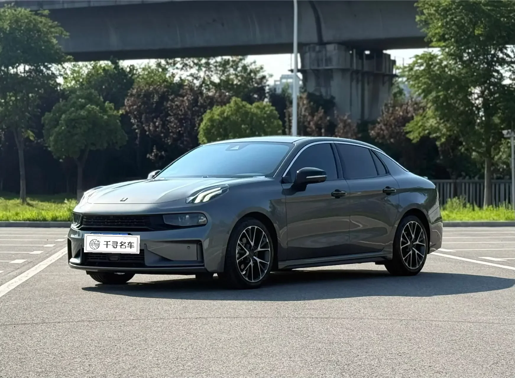 Lynk & Co 03
