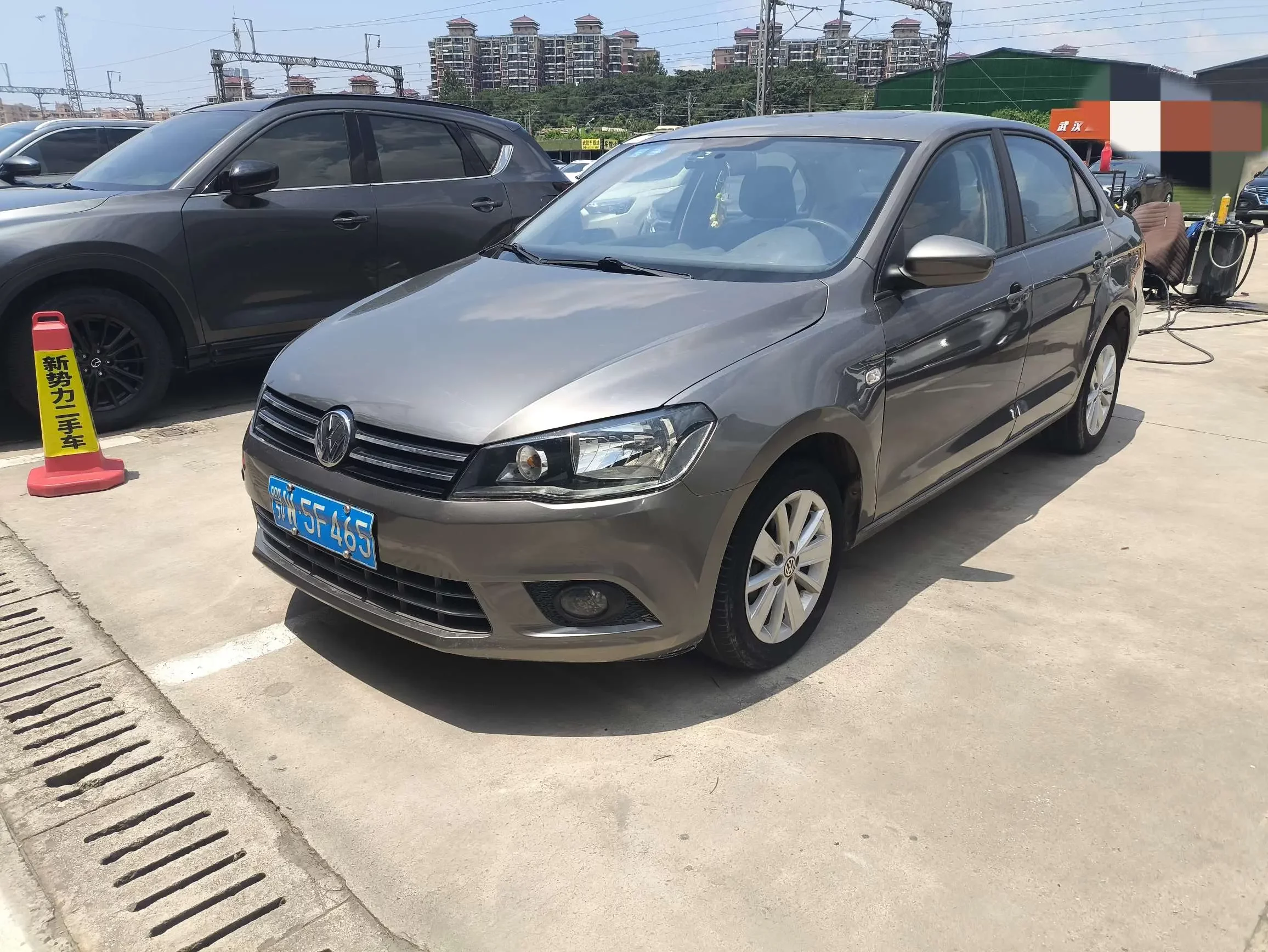 Volkswagen Jetta  из Китая