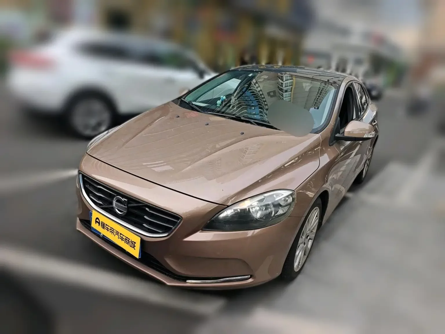 Volvo V40  из Китая