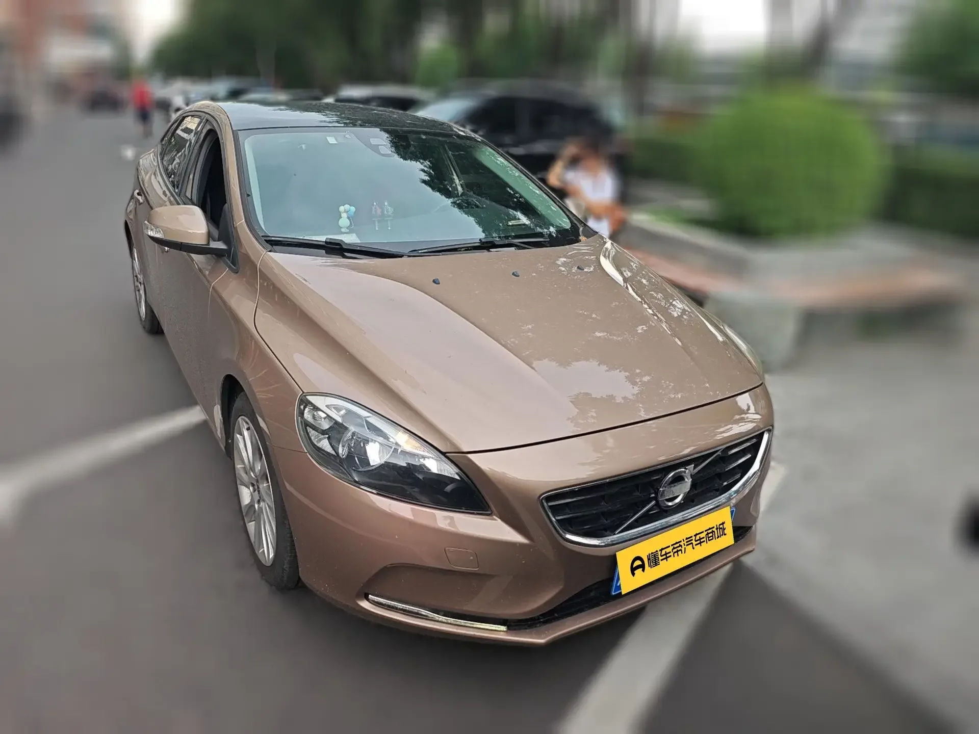 Volvo V40  из Китая