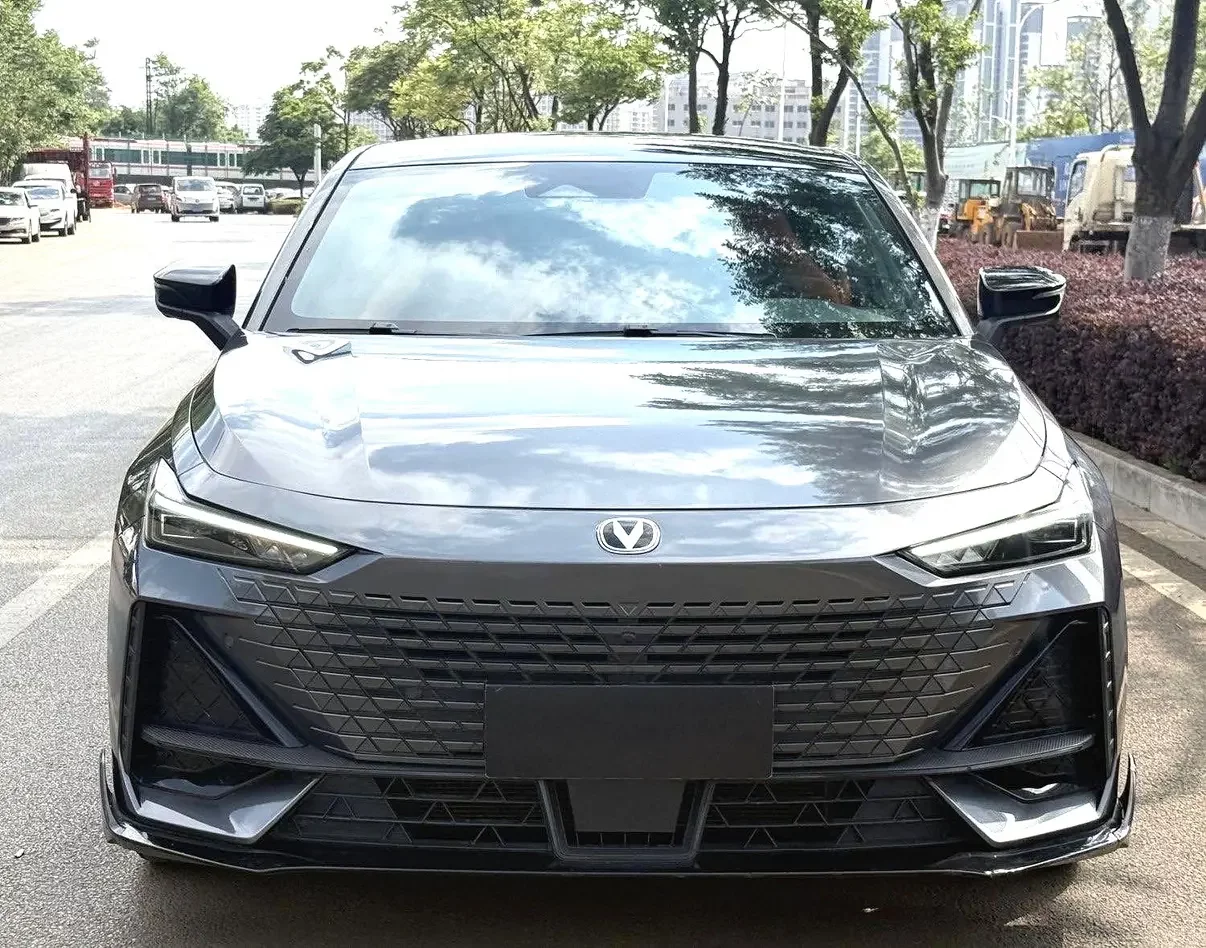 Changan UNI-V  из Китая