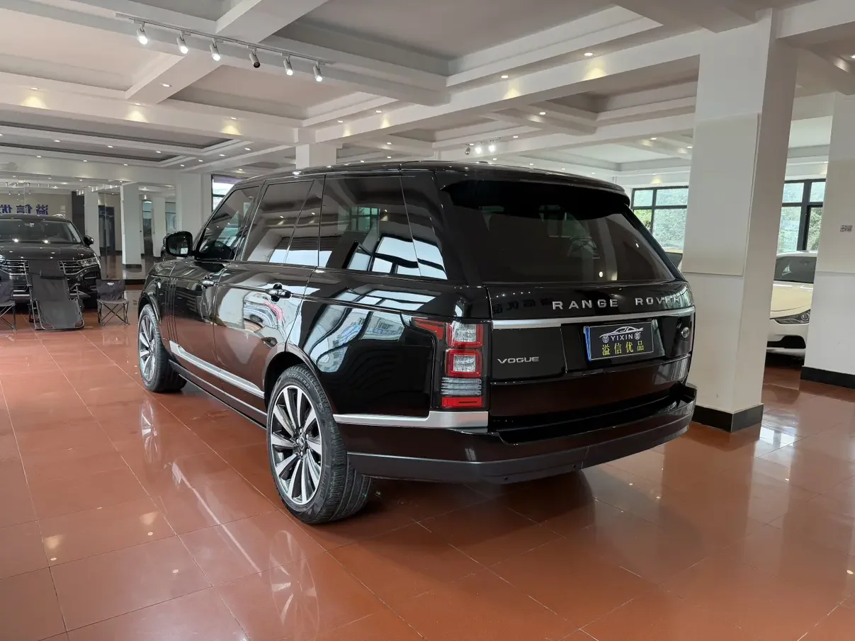 Land Rover range rover